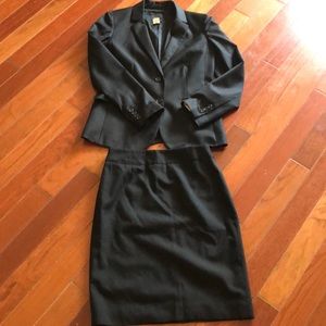 Black J. Crew Super 120s Suit (jacket and skirt))
